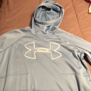 Under Armour Cow Neck Hoodie Size Medium